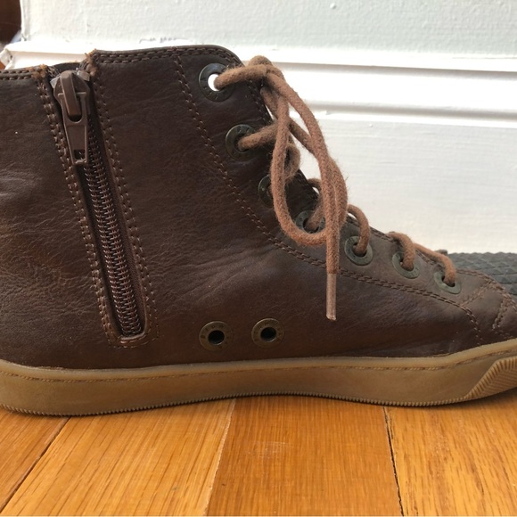 Brown and Black High-Top Women's Shoes - Picture 5 of 7